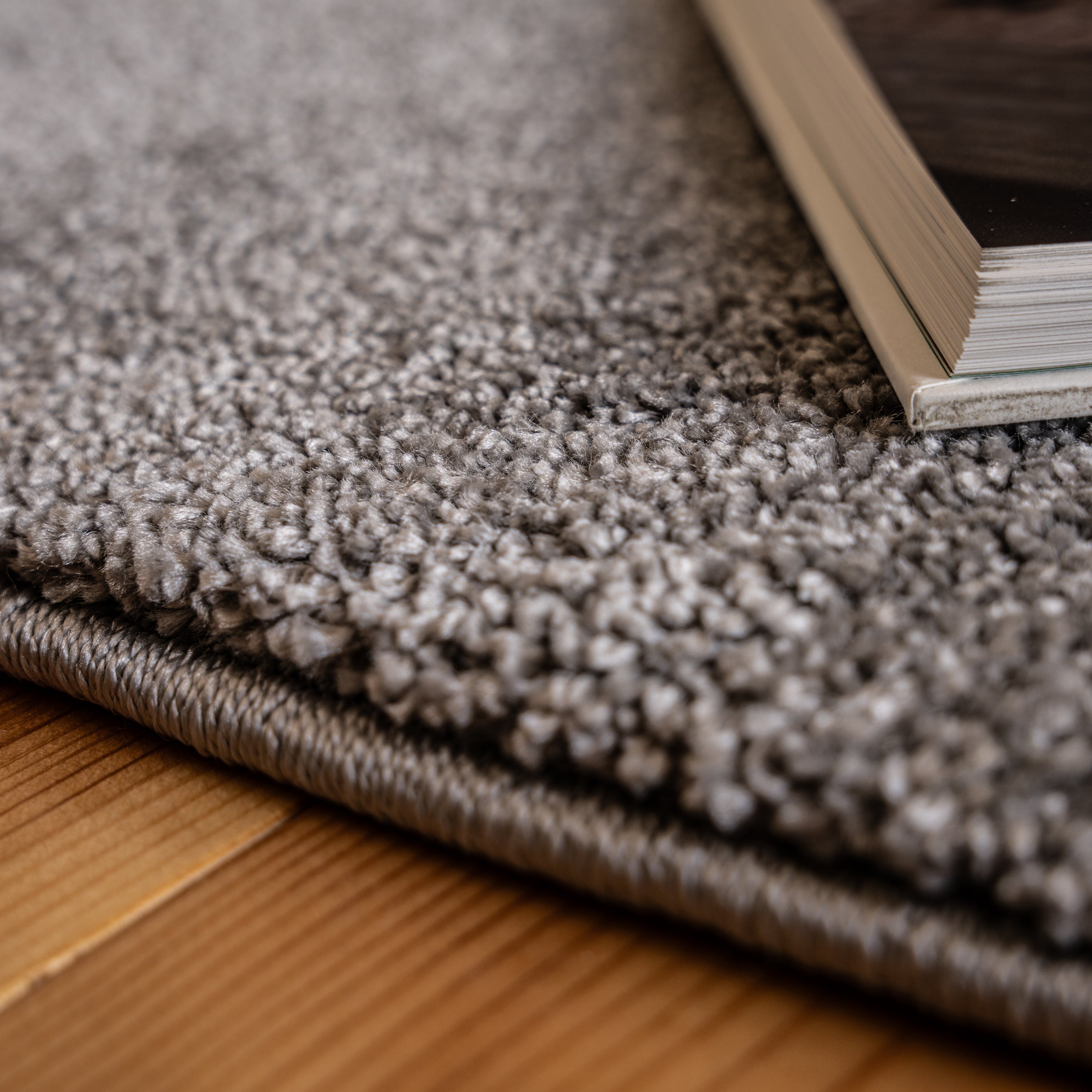 My Canyon 974 blue carpet with 3D effect and fine shine – discover modern elegance