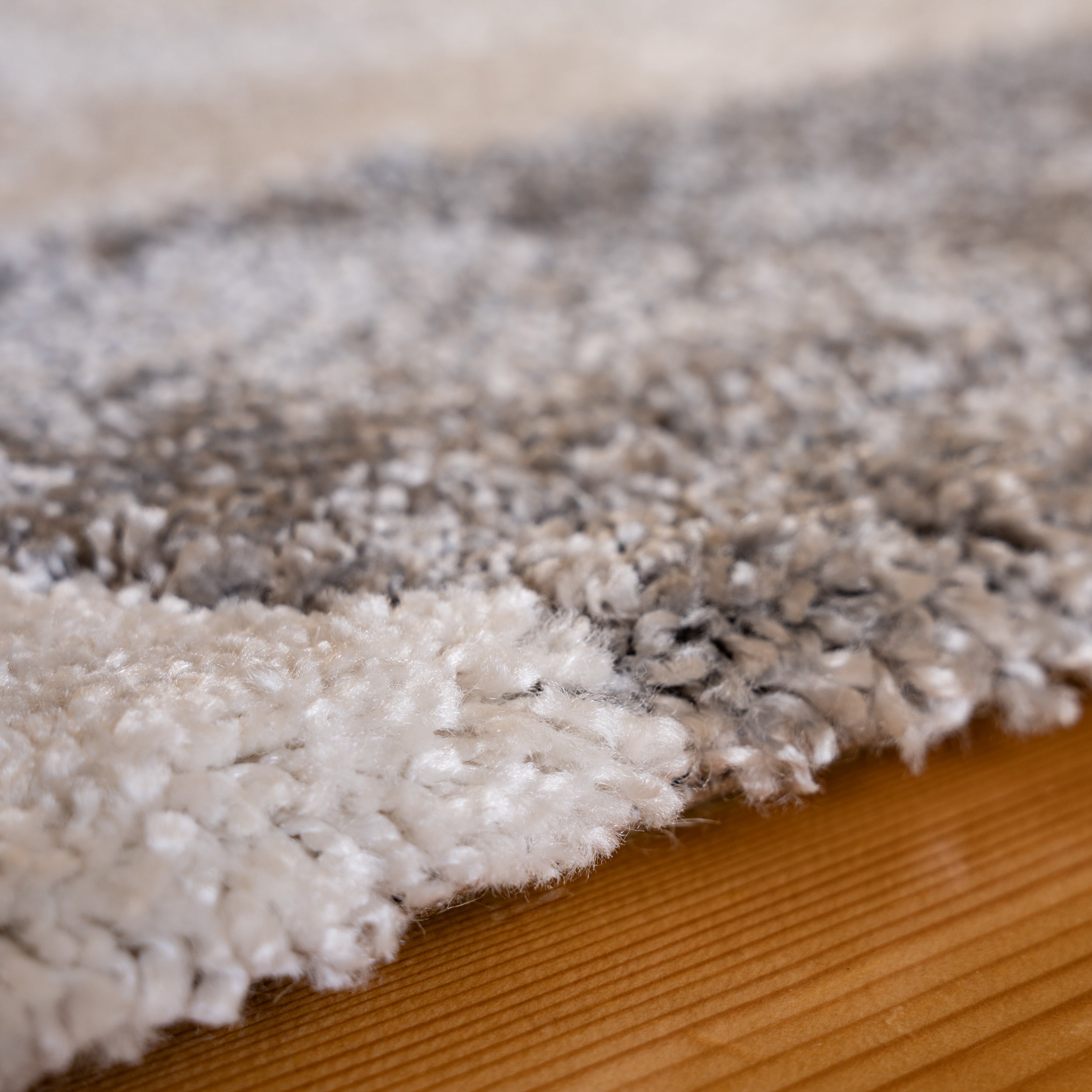 My Canyon 974 grey carpet with 3D effect and fine shine – discover modern elegance