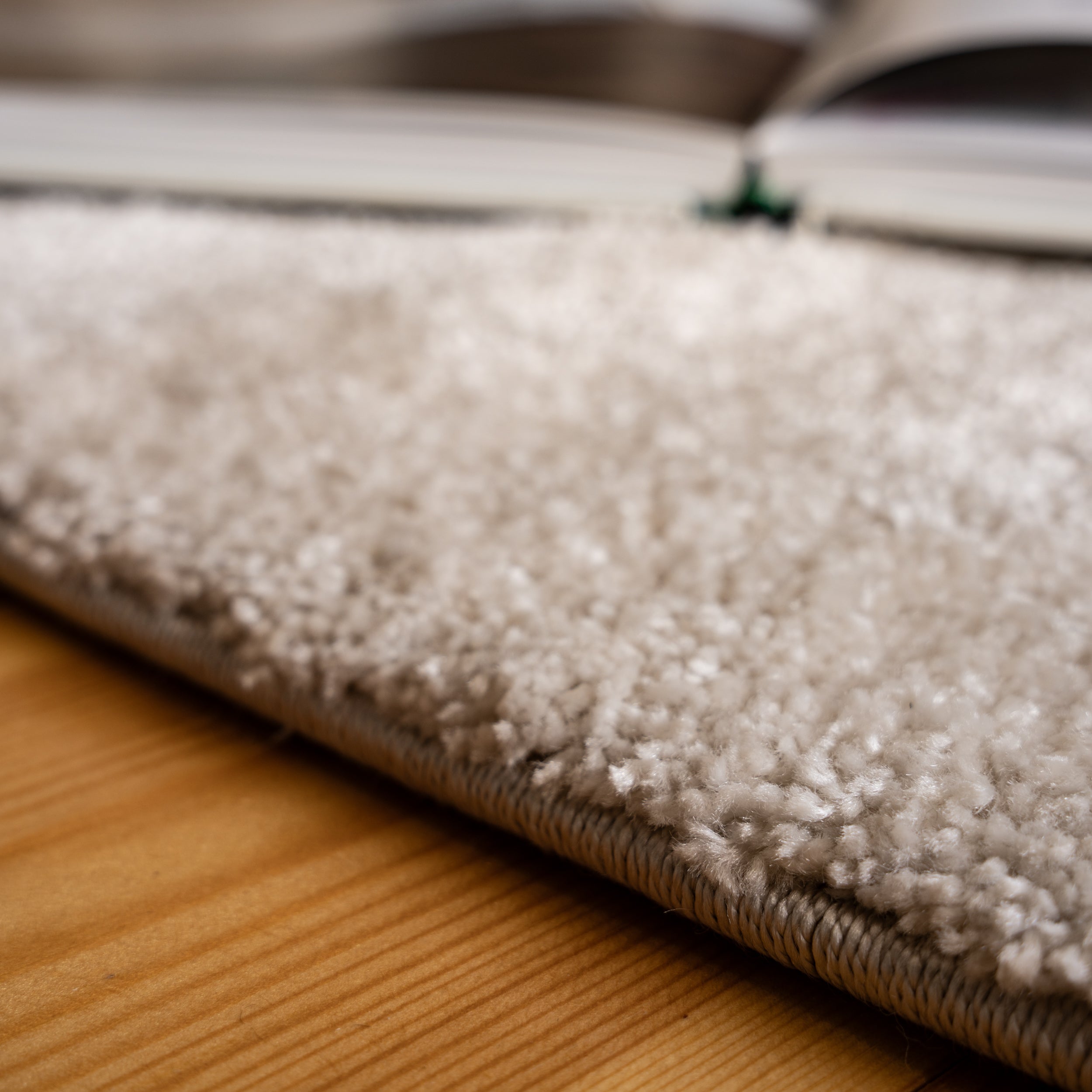 My Canyon 974 taupe carpet with 3D effect and fine shine – discover modern elegance