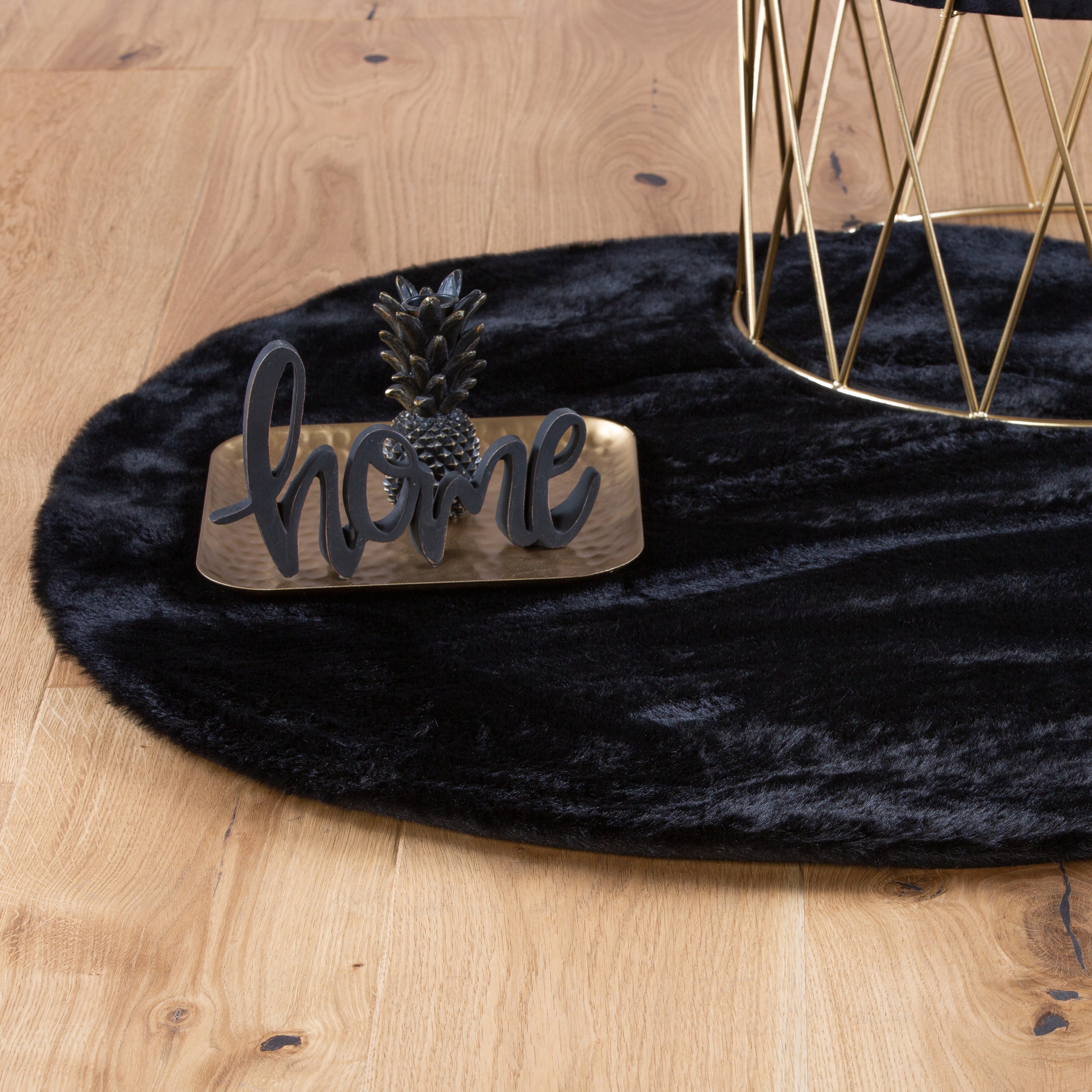 My Cha Cha 535 black: The designer carpet from OBSESSION – sensual, soft, irresistible