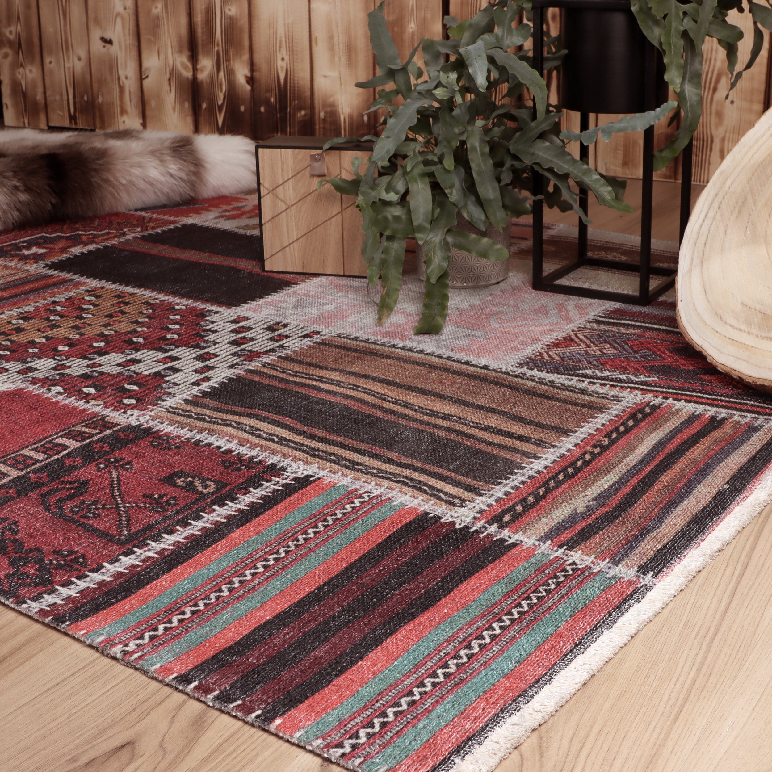 My Ethno 263 multi rug: 70% recycled, 100% stylish!