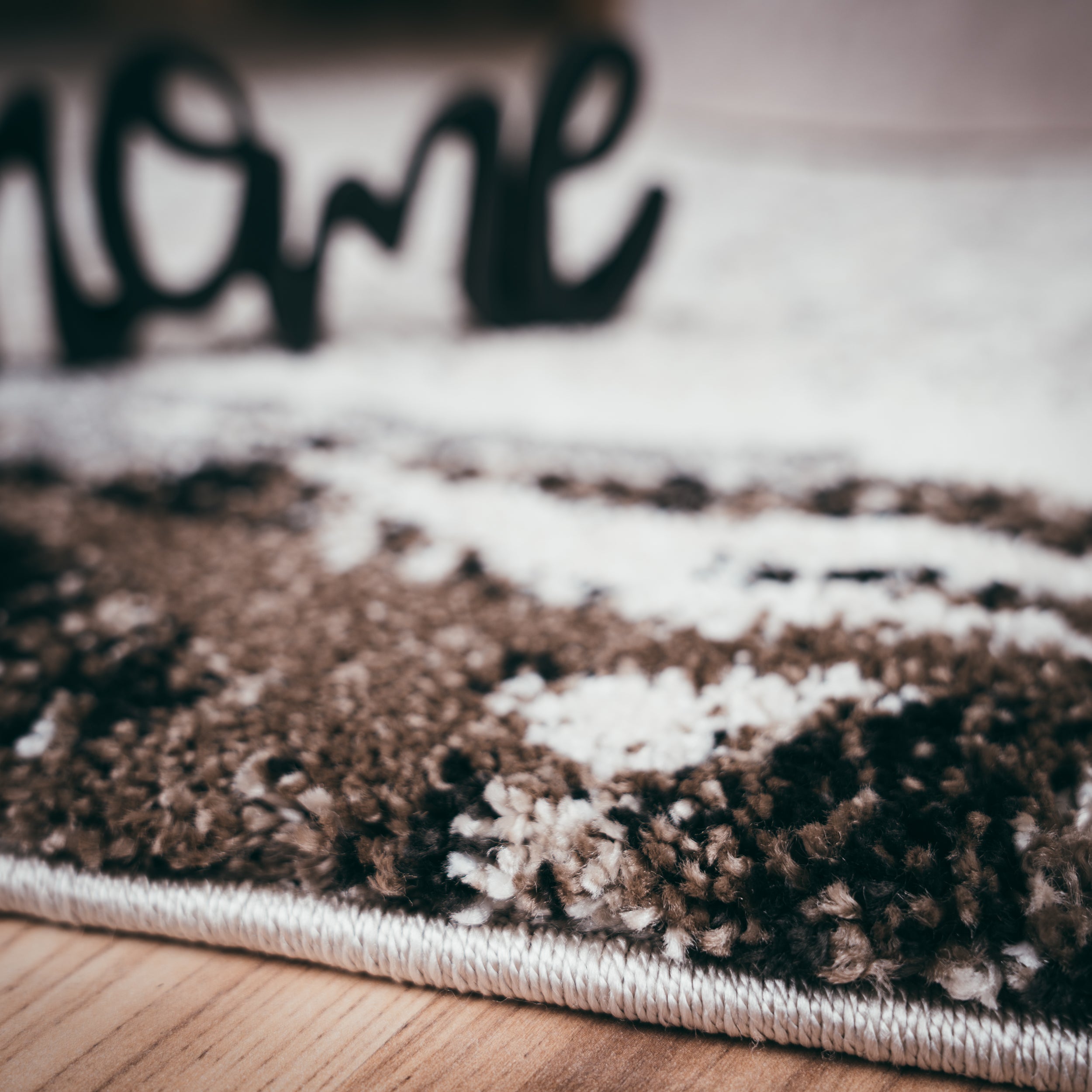 My Frisco 284 taupe Teppich: Handgewebter Charme für Ihr Zuhause