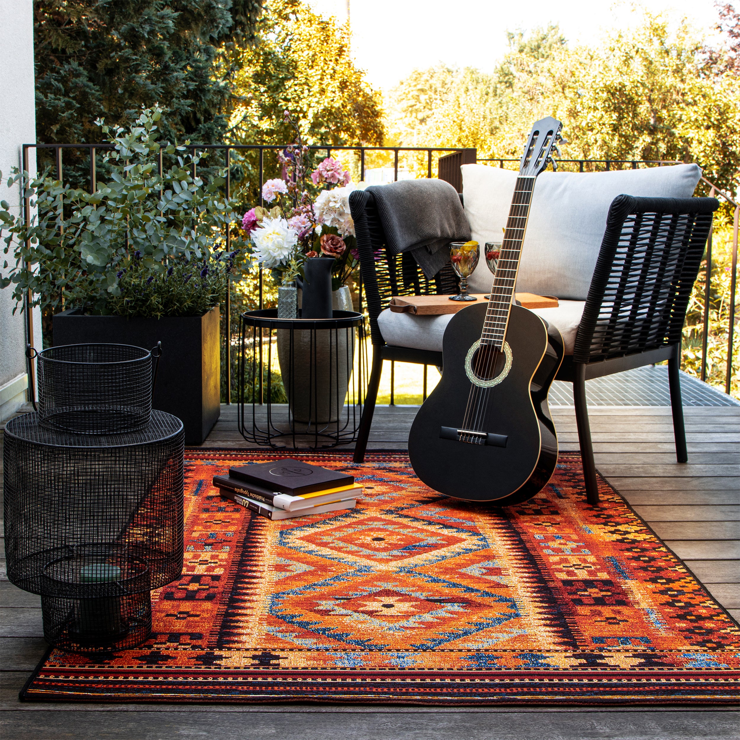 My Gobelina 641 multi Teppich: Der Wow-Faktor für Ihr Outdoor-Ensemble