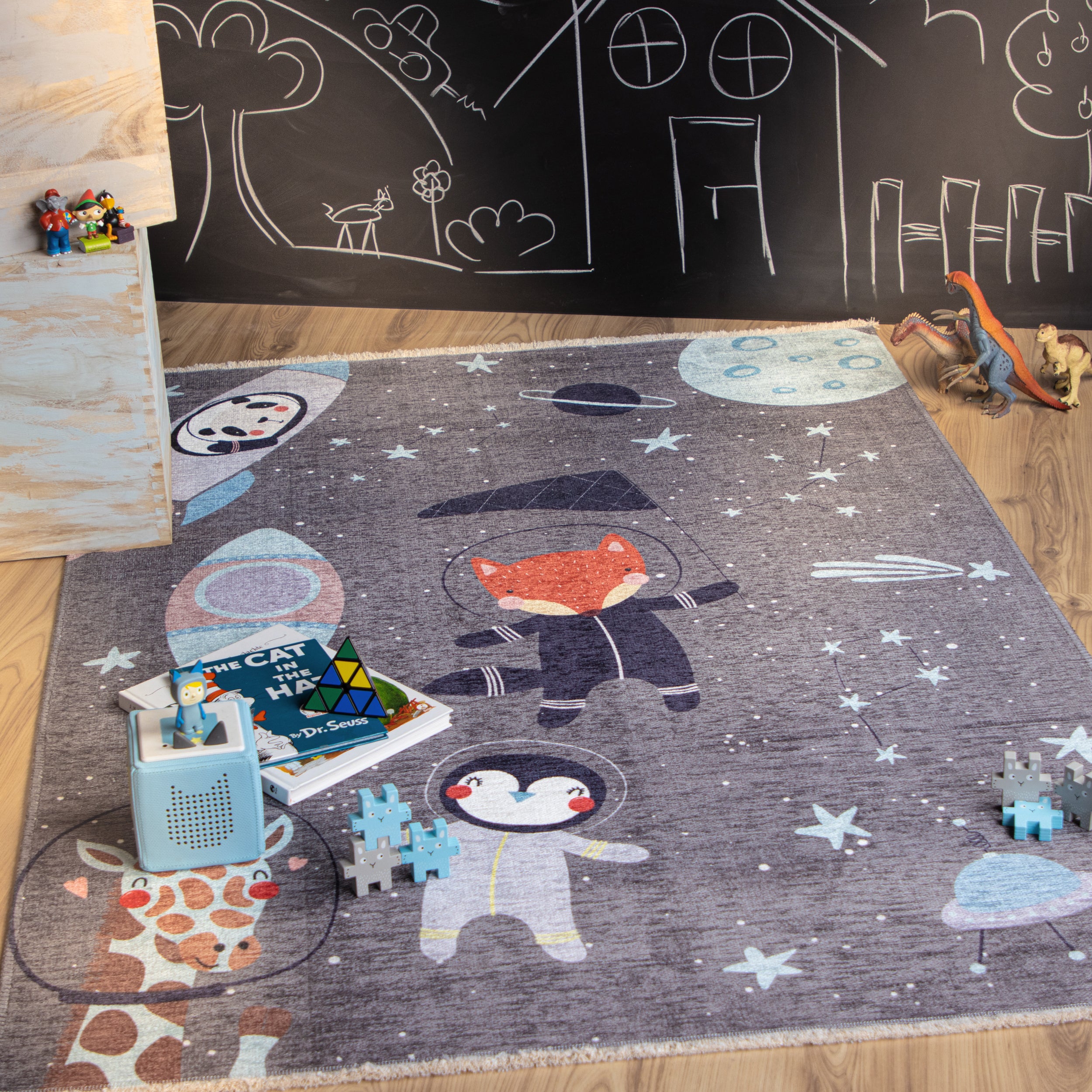 My Greta 600 space Dark Carpet: For a happy childhood and a sustainable future