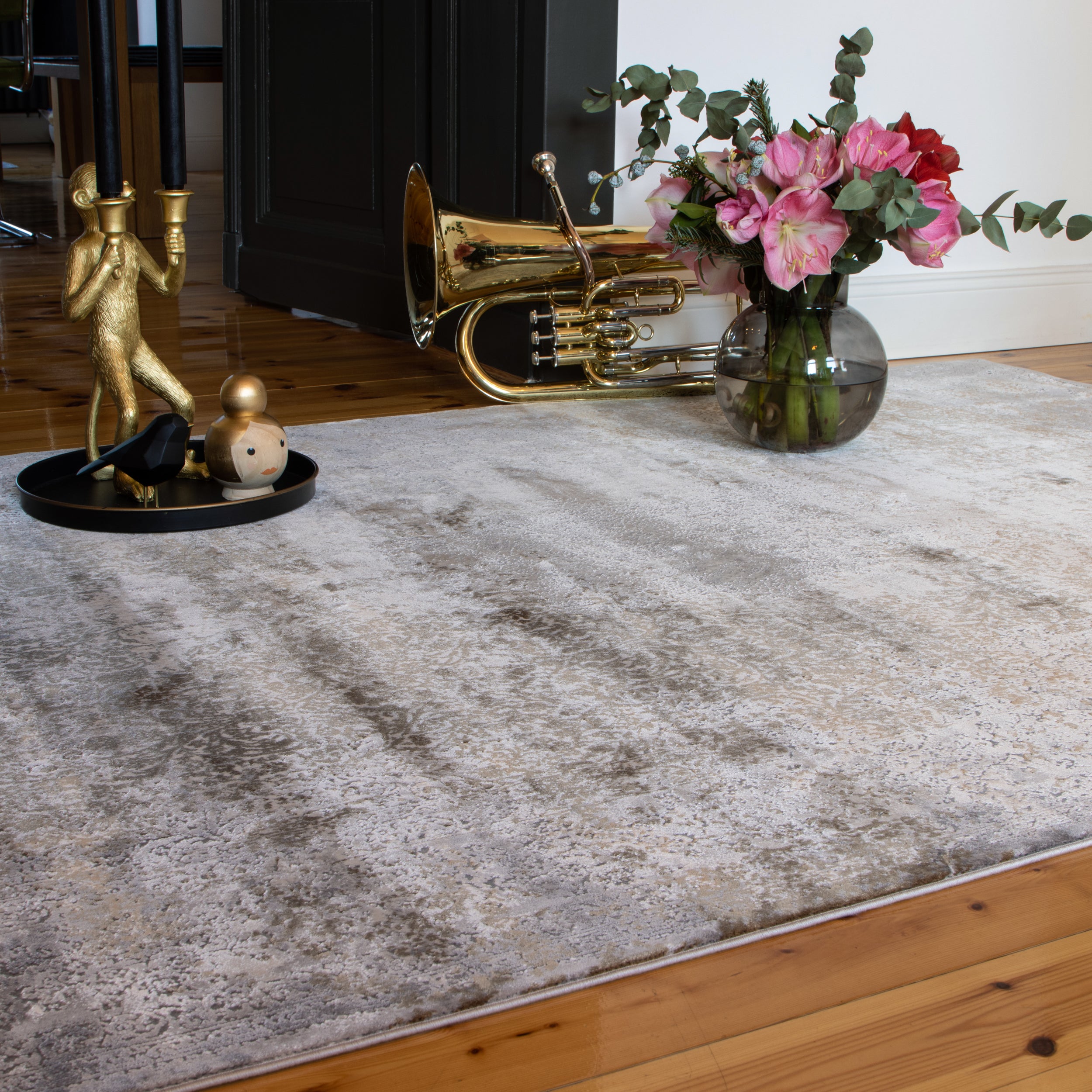 My Jewel of Obsession 951 taupe carpet: luxury in every fiber