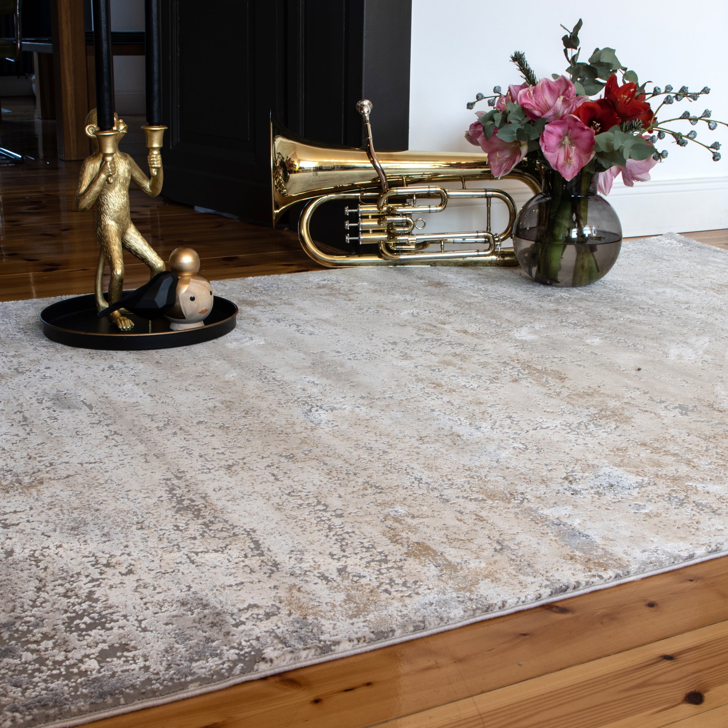 My Jewel of Obsession 953 taupe carpet: luxury in every fiber