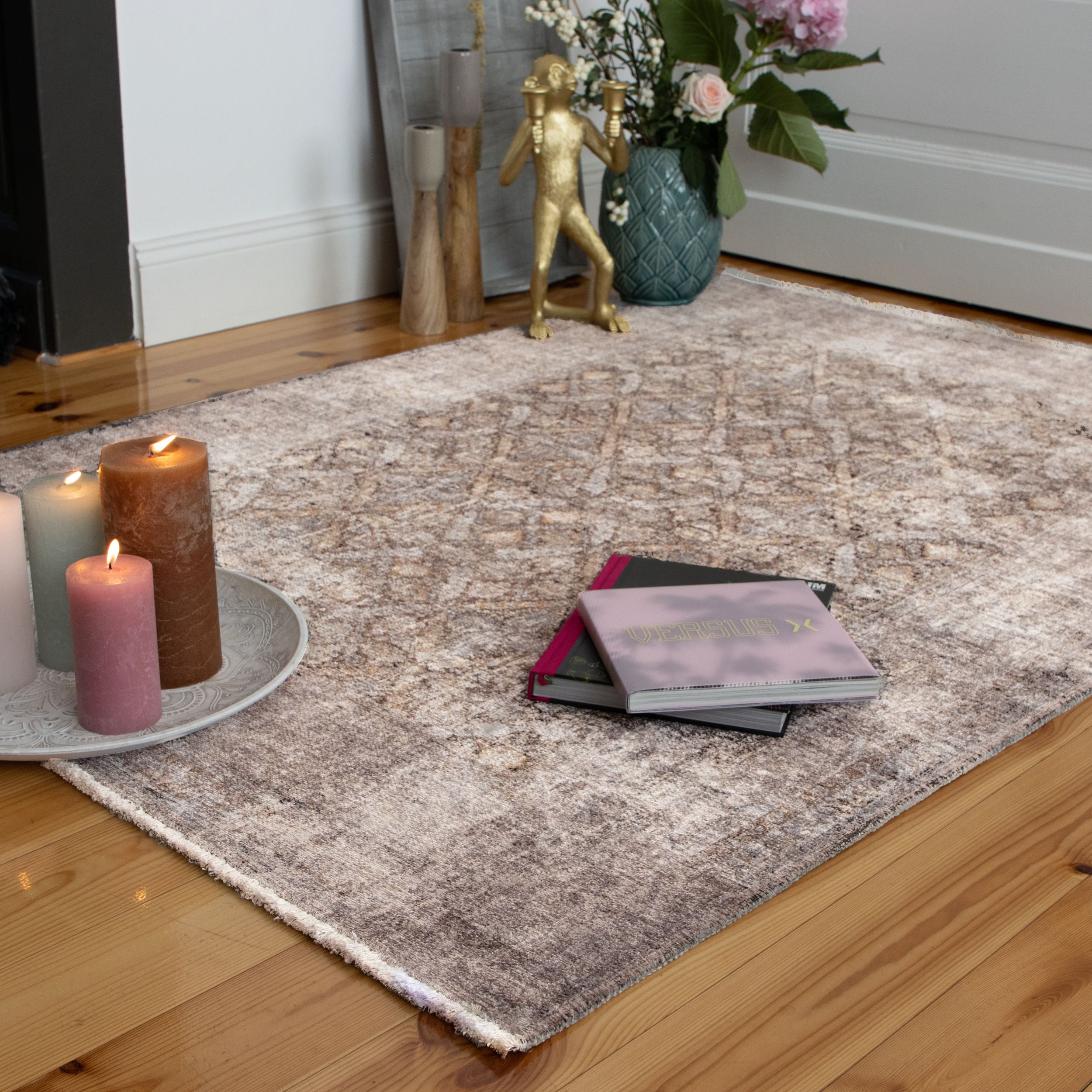 My Maurea 780 gold carpet: Natural elegance in iconic design