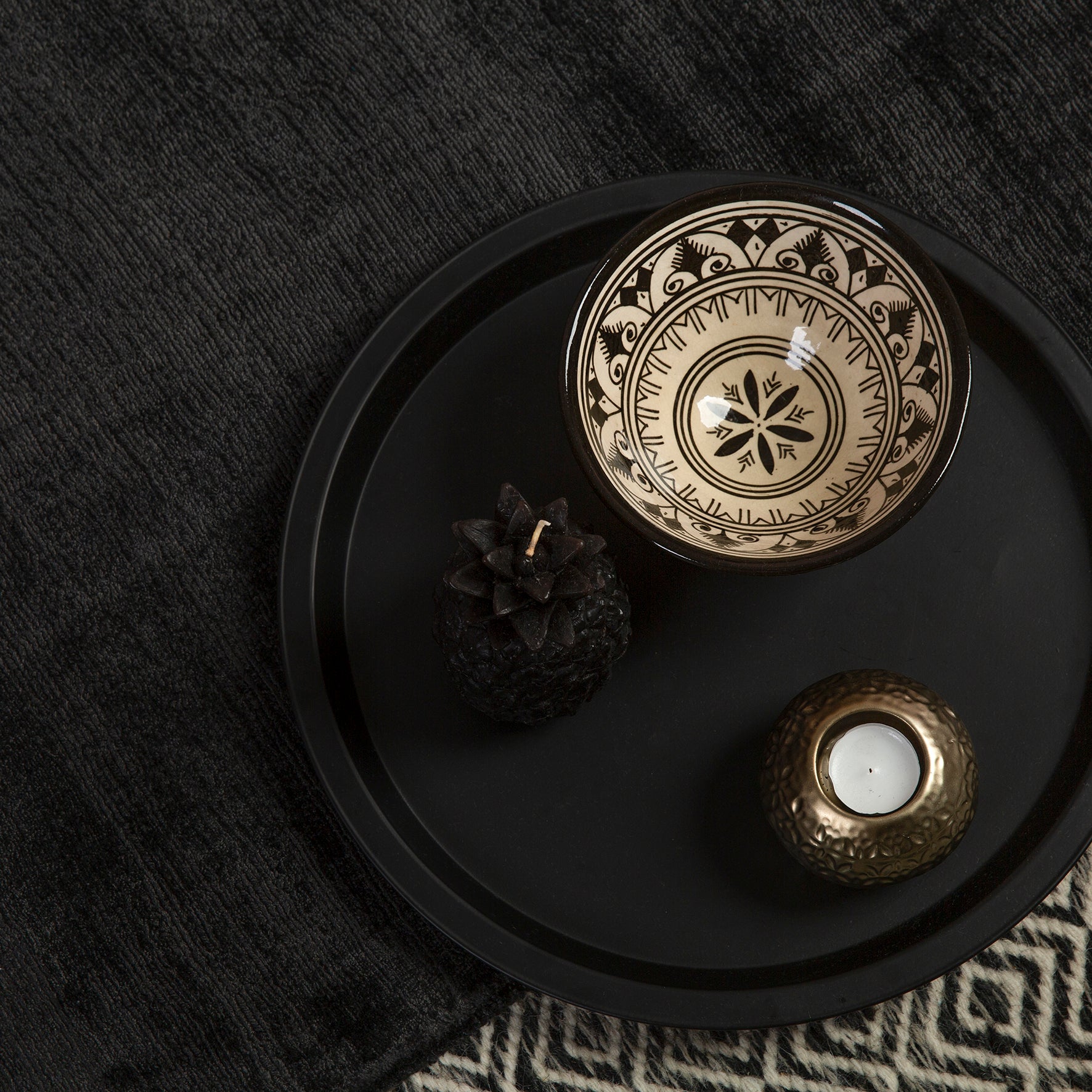 My Maori 220 Silver Carpet: Nature refined in modern design