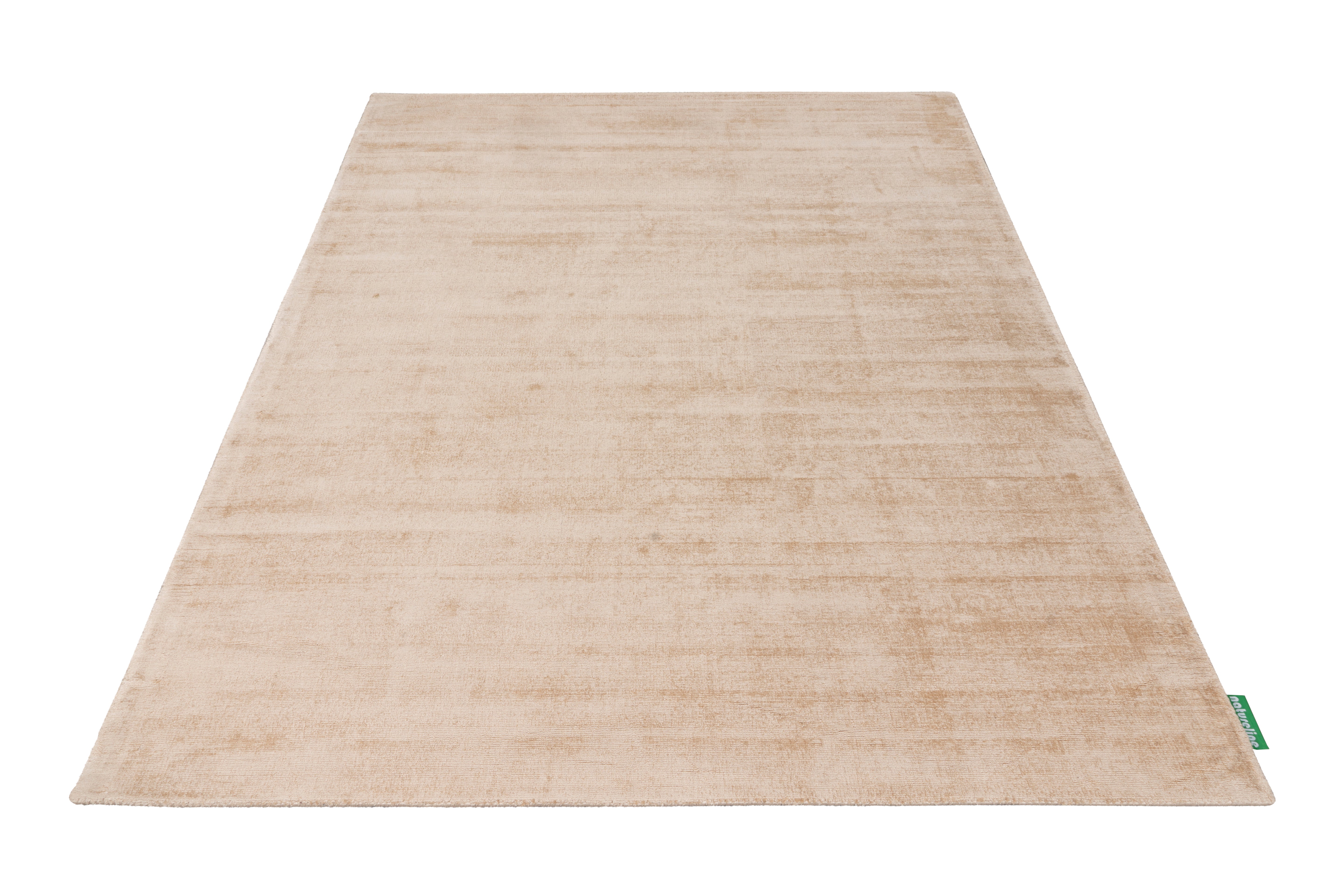 My Maori 220 beige carpet: nature refined in modern design