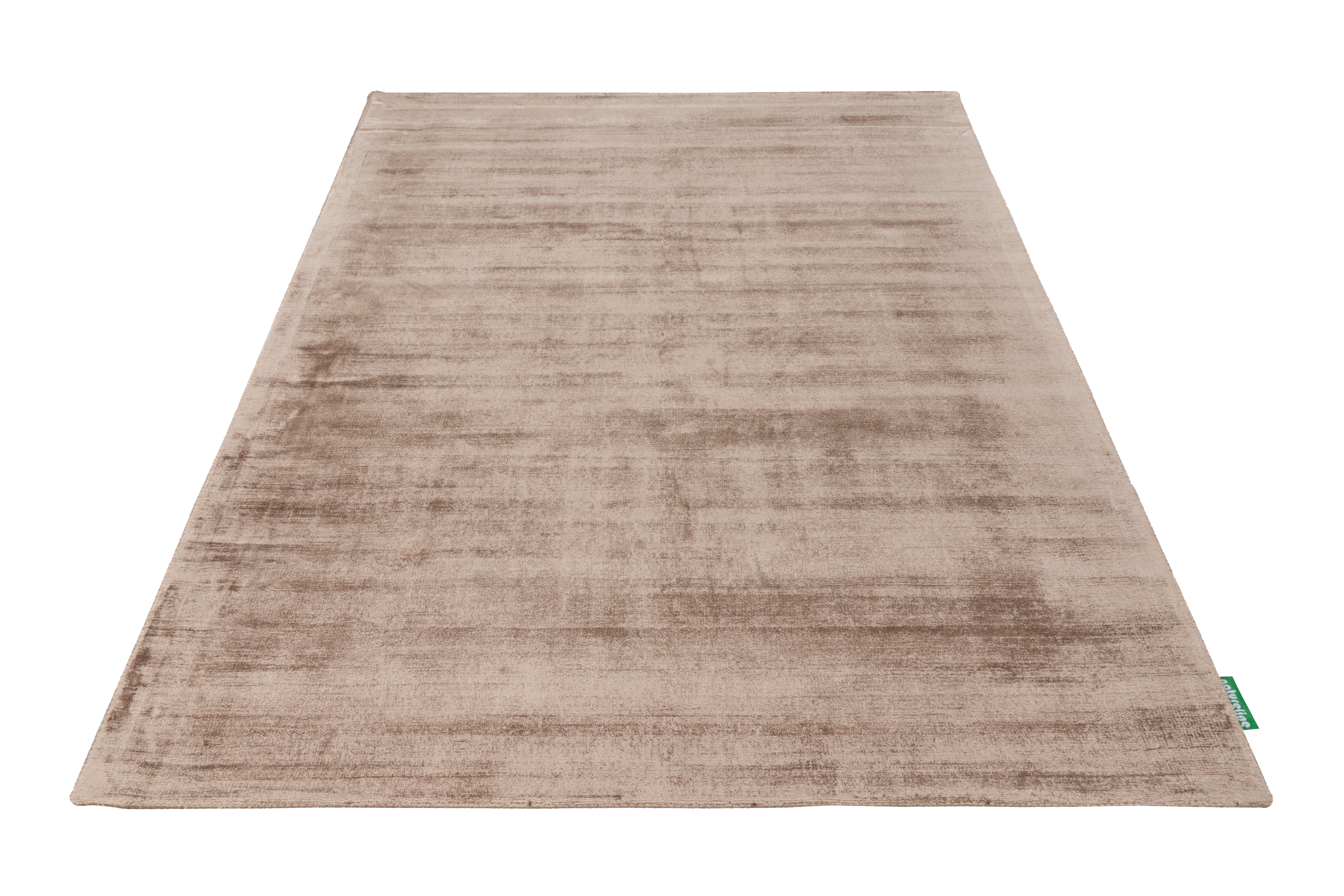 My Maori 220 taupe carpet: nature refined in modern design