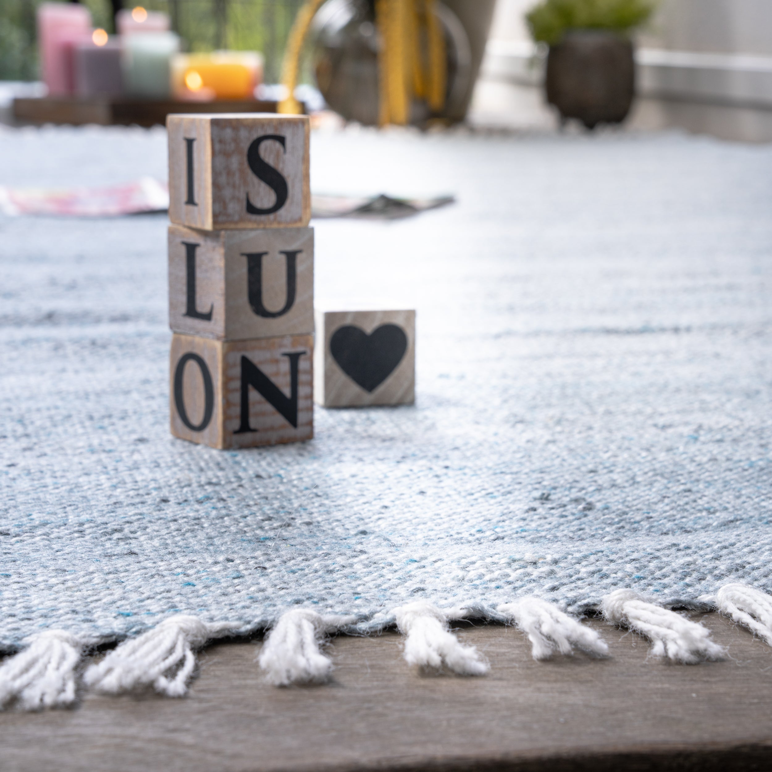 My Nador 565 blue carpet: sustainability, craftsmanship and versatility from Obsession