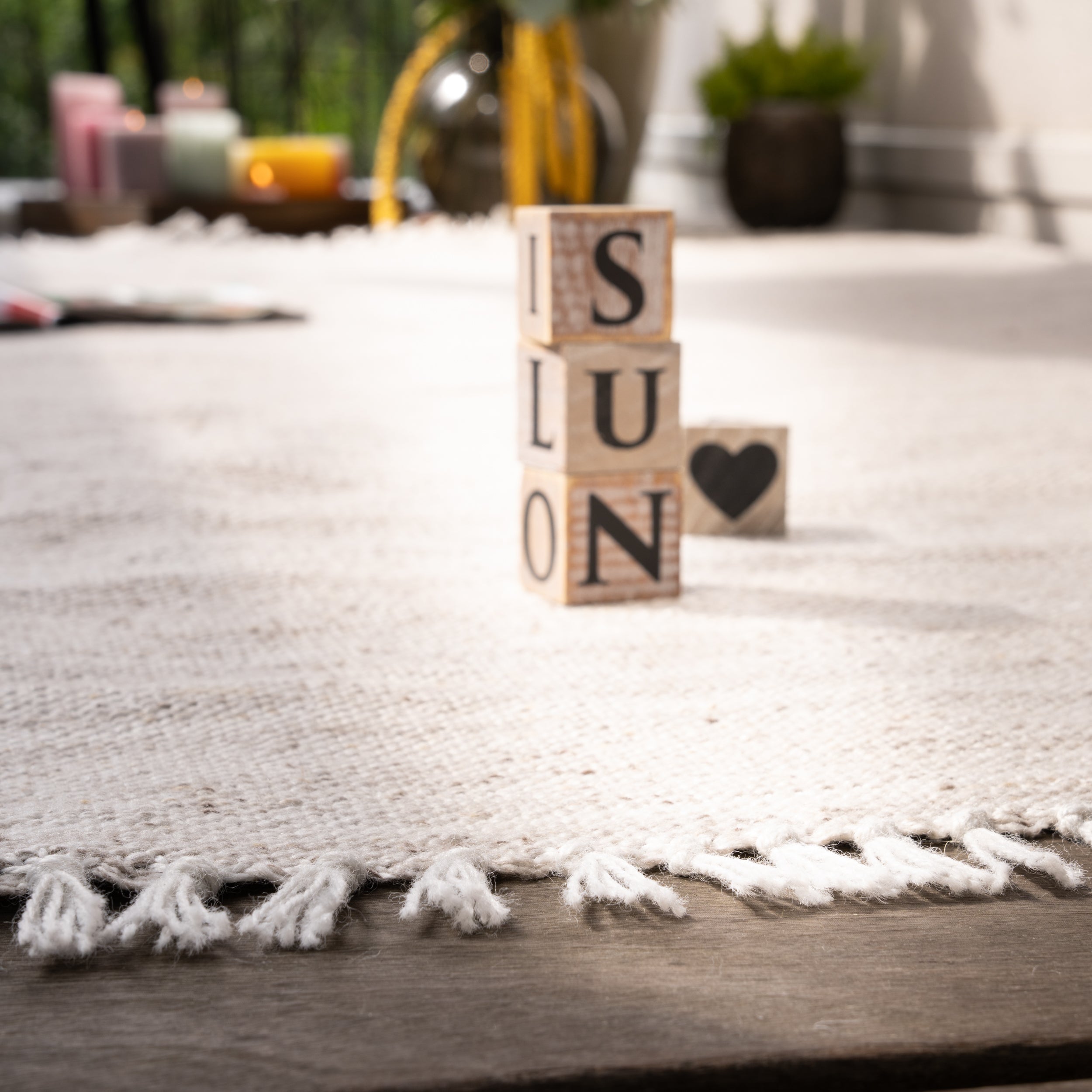 My Nador 565 ivory carpet: sustainability, craftsmanship and versatility from Obsession