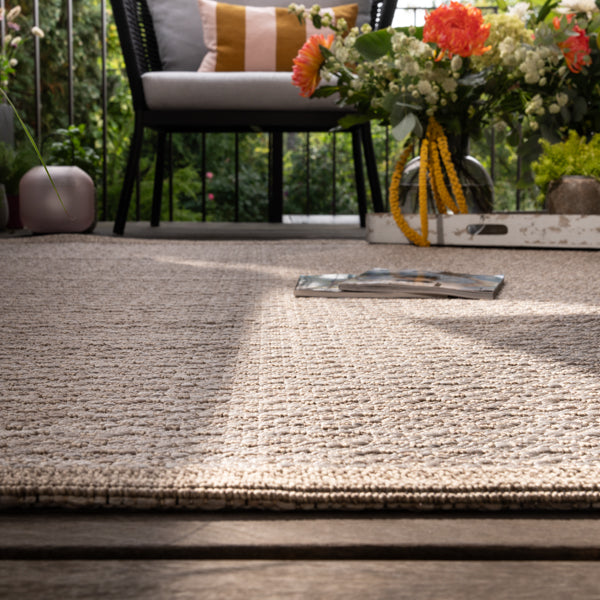 My Oslo 708 taupe carpet: Versatile style for indoor and outdoor areas