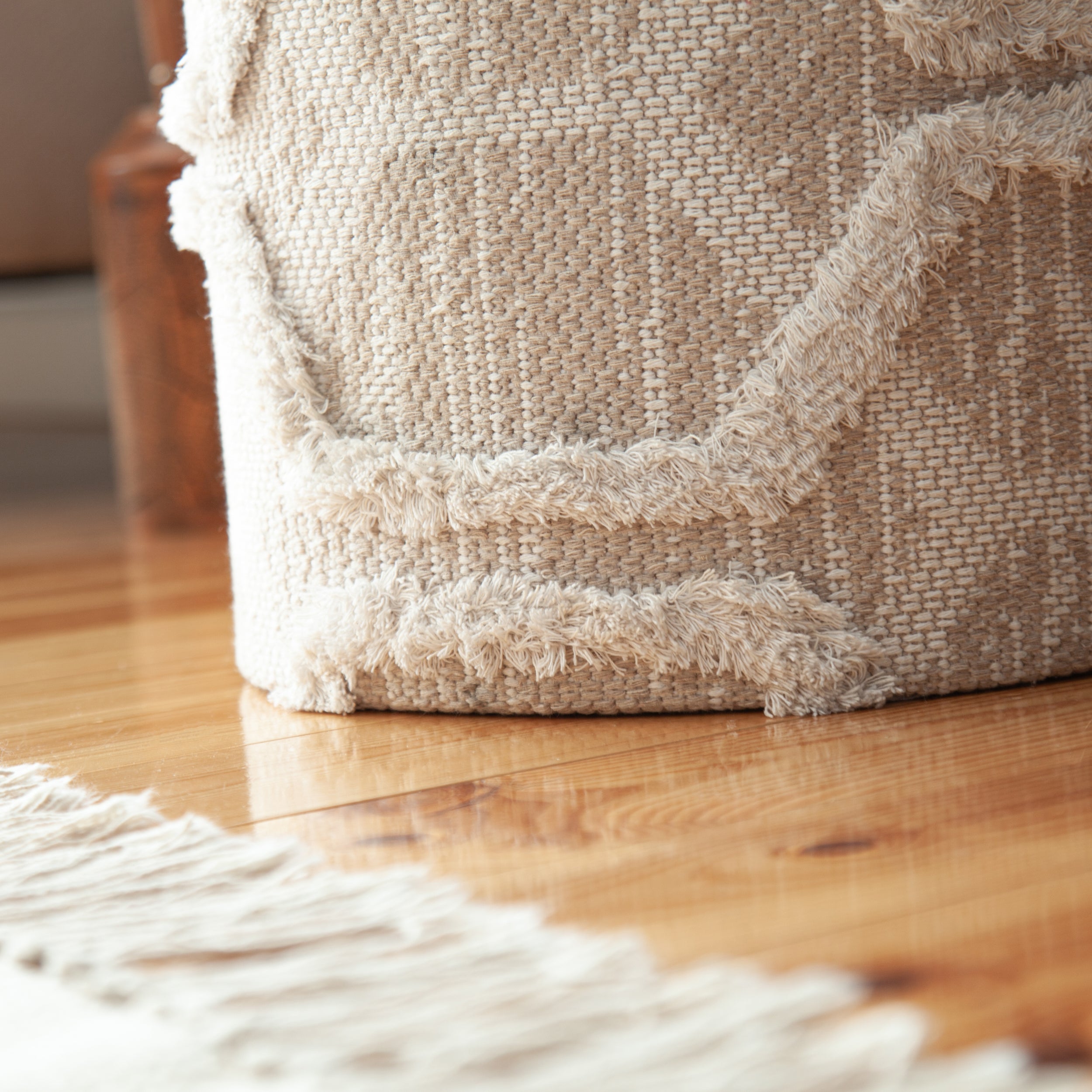 My Nomad Pouf sand: Sustainability meets impressive design