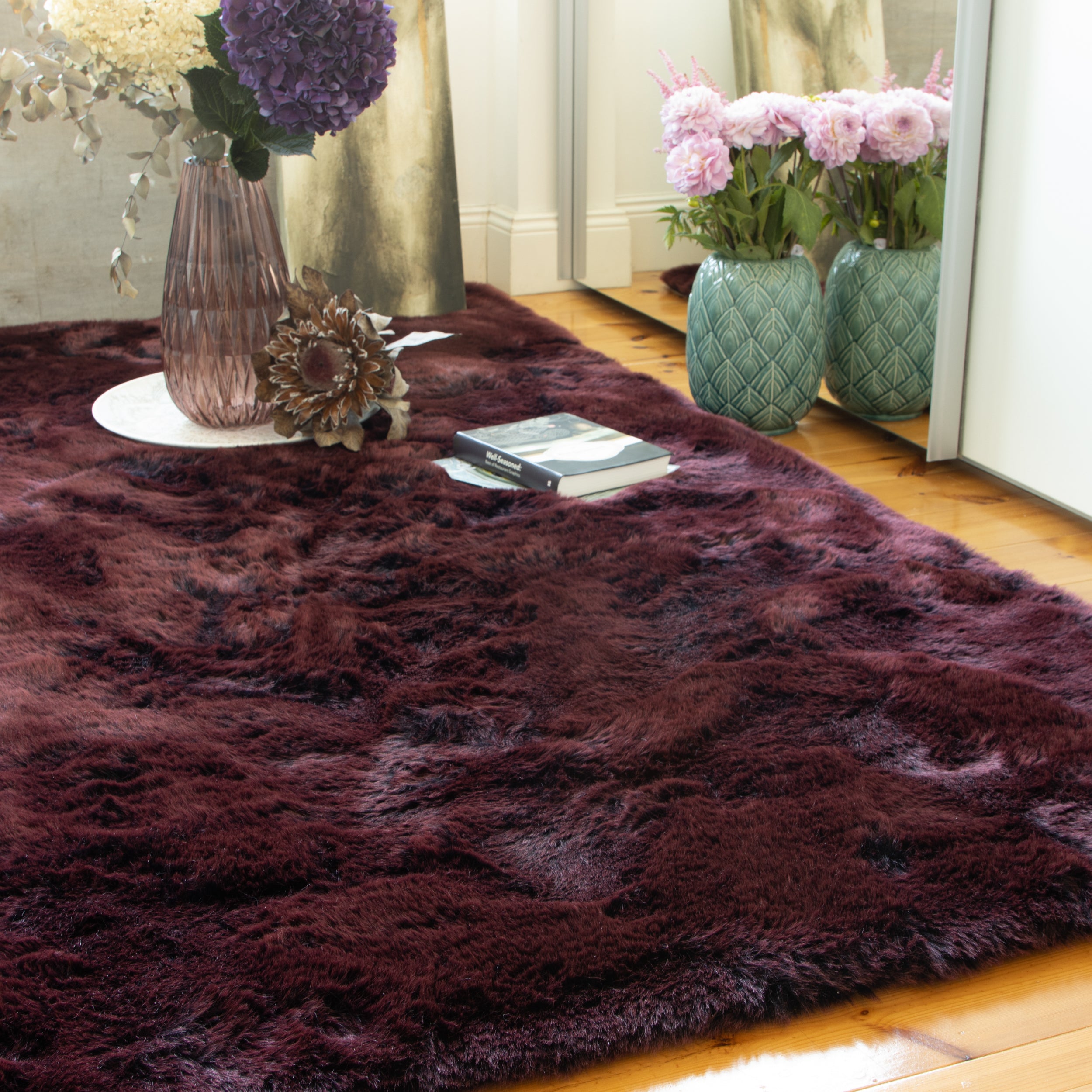 My Samba 495 burgundy carpet: Stylish faux fur for individual feel-good moments from OBSESSION