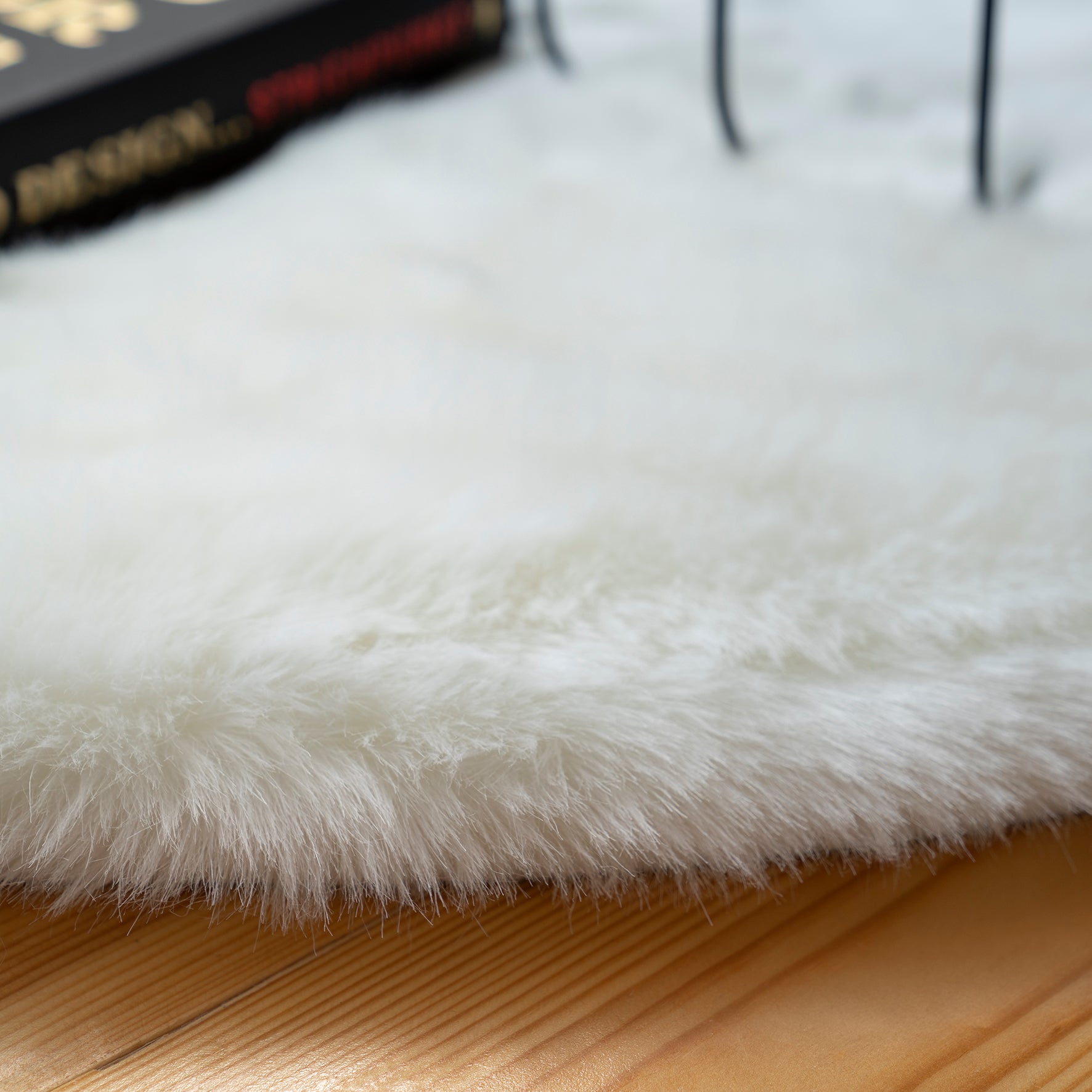 My Samba 495 ivory carpet: Stylish faux fur for individual feel-good moments from OBSESSION