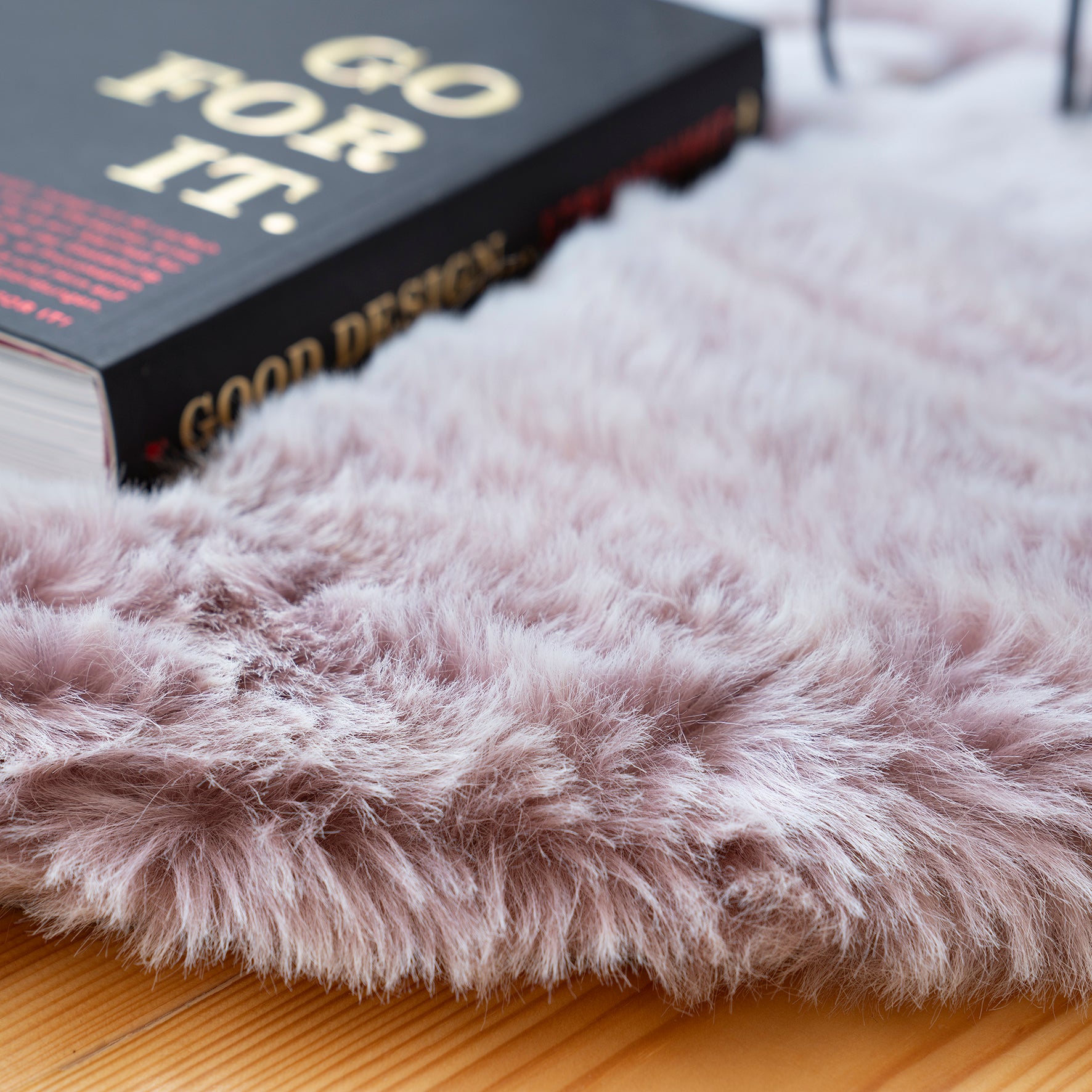 My Samba 495 powder pink carpet: Stylish faux fur for individual feel-good moments from OBSESSION