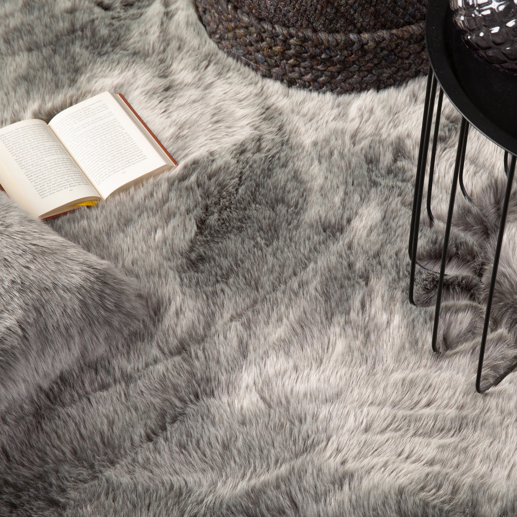 My Samba 495 silver carpet: Stylish faux fur for individual feel-good moments from OBSESSION