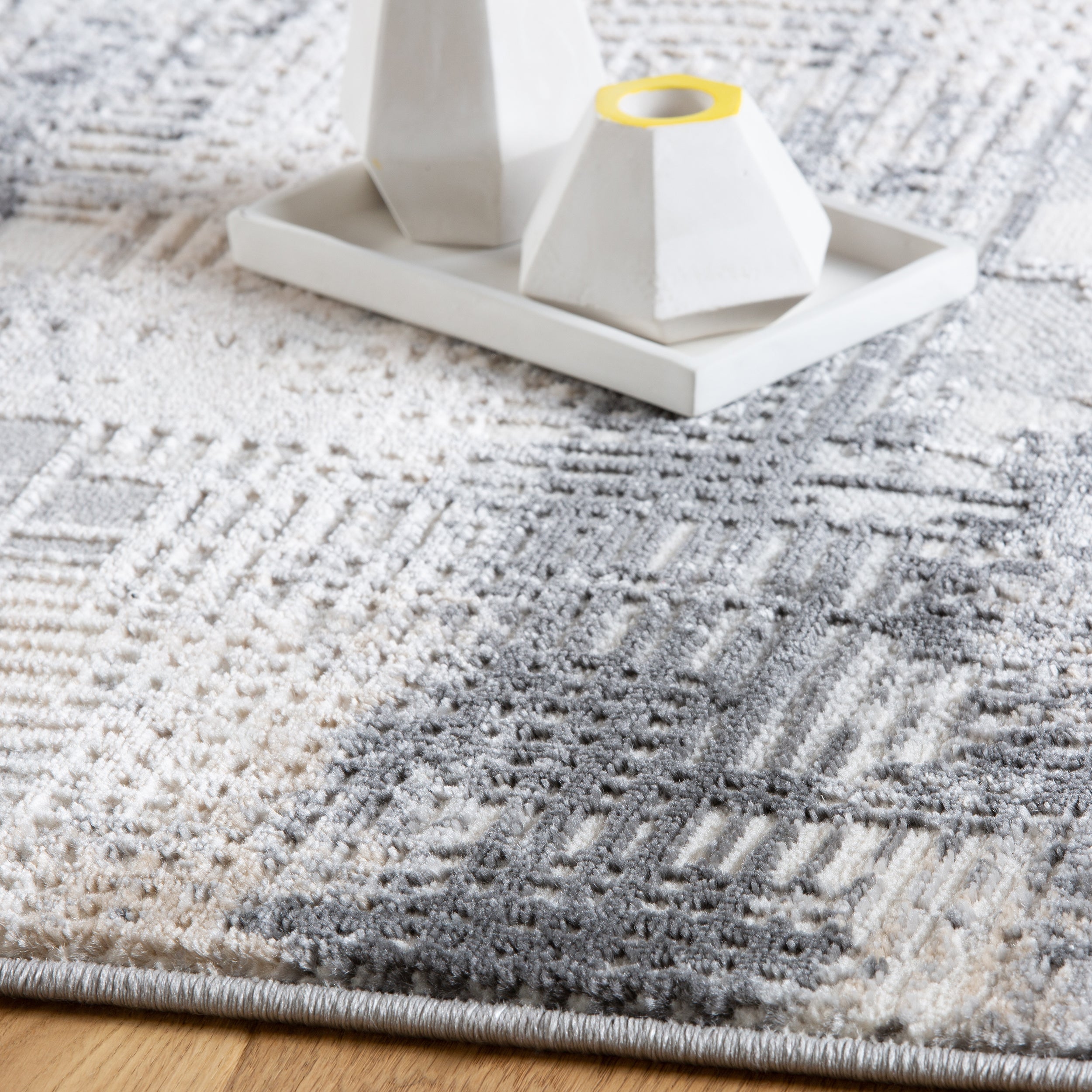 My Salsa 691 grey carpet: Abstract design modern harmony by Obsession
