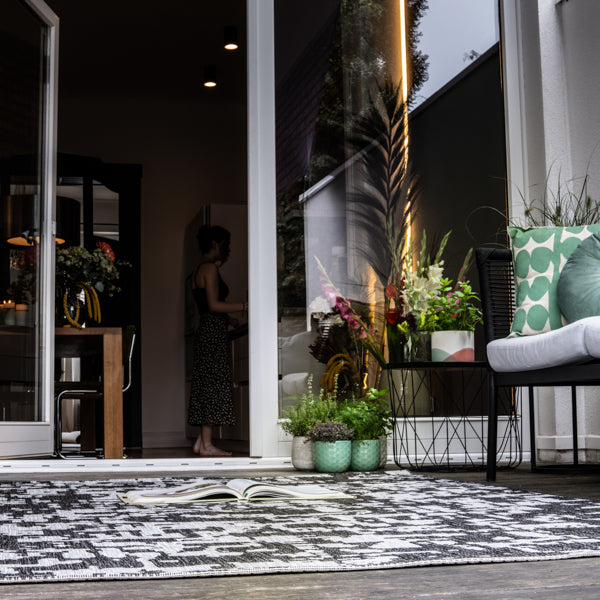 My Tallinn 542 grey carpet: shine, versatility and timeless design from Obsession