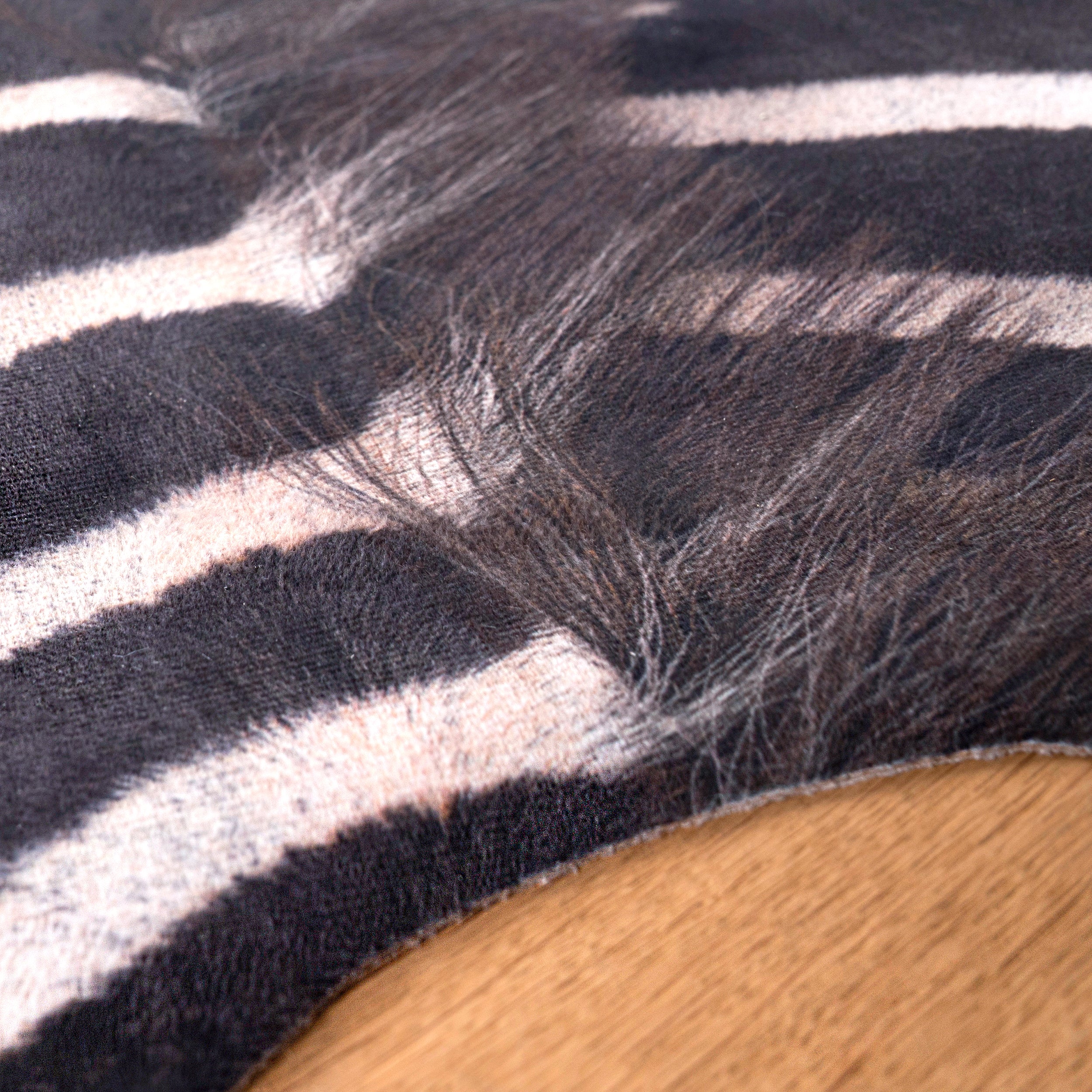 My Toledo 192 black-white: Trendy faux fur from OBSESSION – natural, vegan, versatile