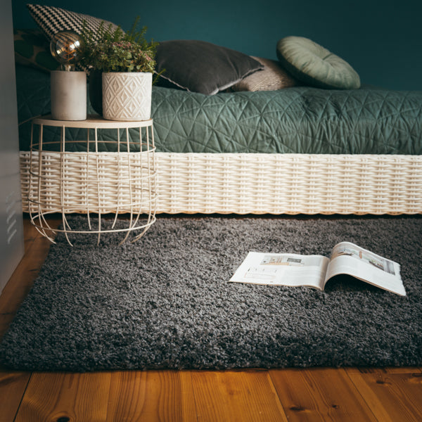 My Twist 215 anthrazit Teppich: Raffinierter Luxus, Glanz und Qualität von Obsession
