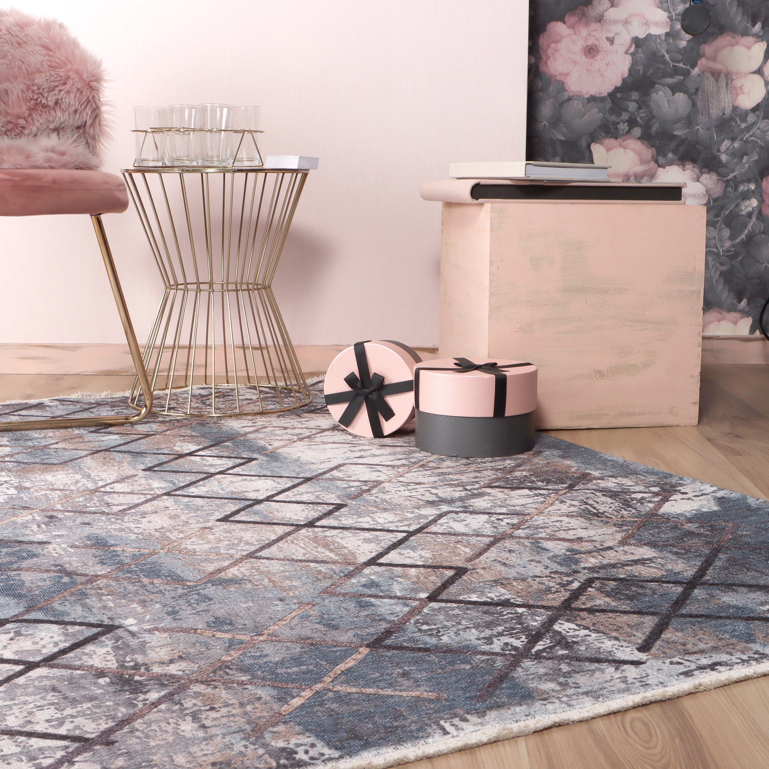 My Valencia 631 multi rug: Sustainable elegance from Obsession – 70% recycled cotton