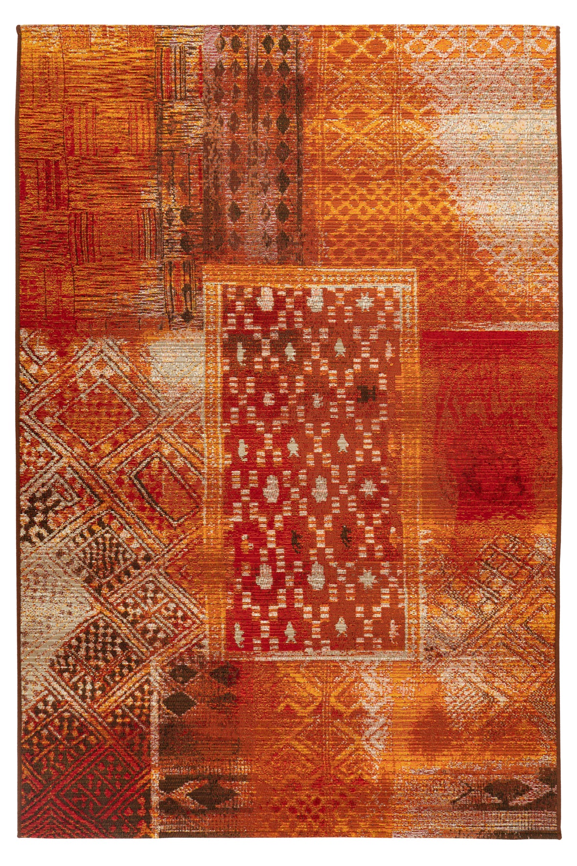 My Gobelina 644 multi carpet: The wow factor for your outdoor ensemble