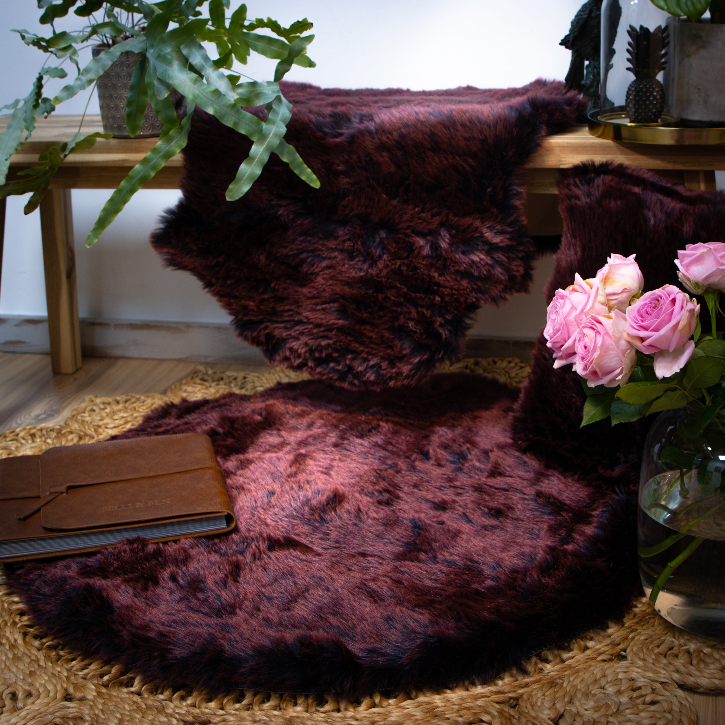 My Samba 495 burgundy carpet: Stylish faux fur for individual feel-good moments from OBSESSION