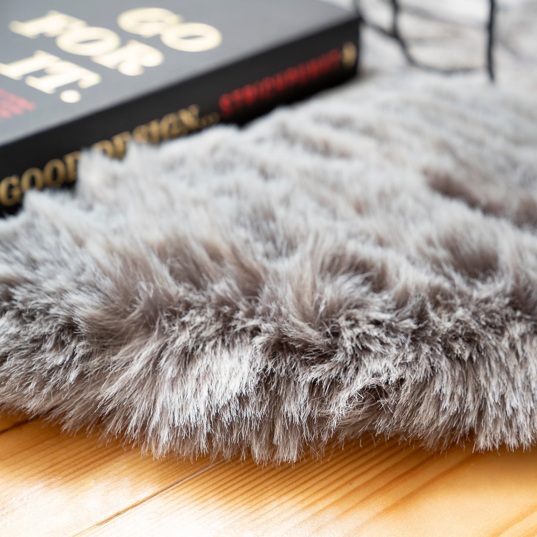 My Samba 495 taupe carpet: Stylish faux fur for individual feel-good moments from OBSESSION